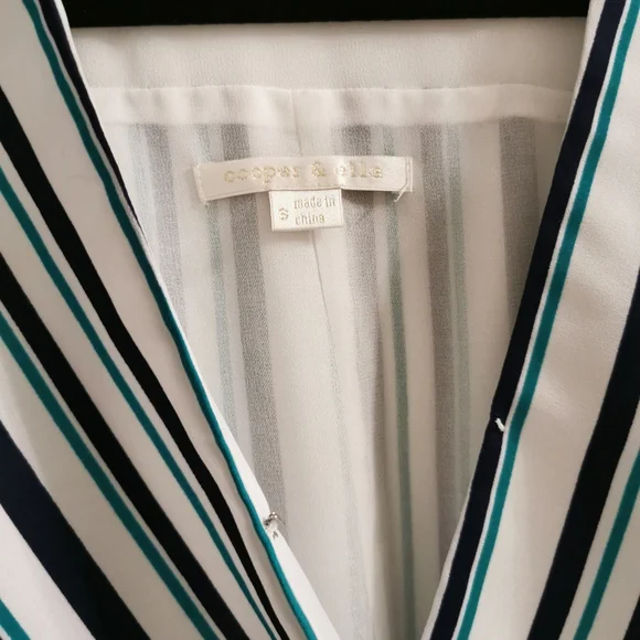 Short romper - Picture 3 of 3